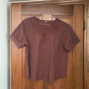 NWOT Size XL KOMILI brown floral embroidered v-neck top